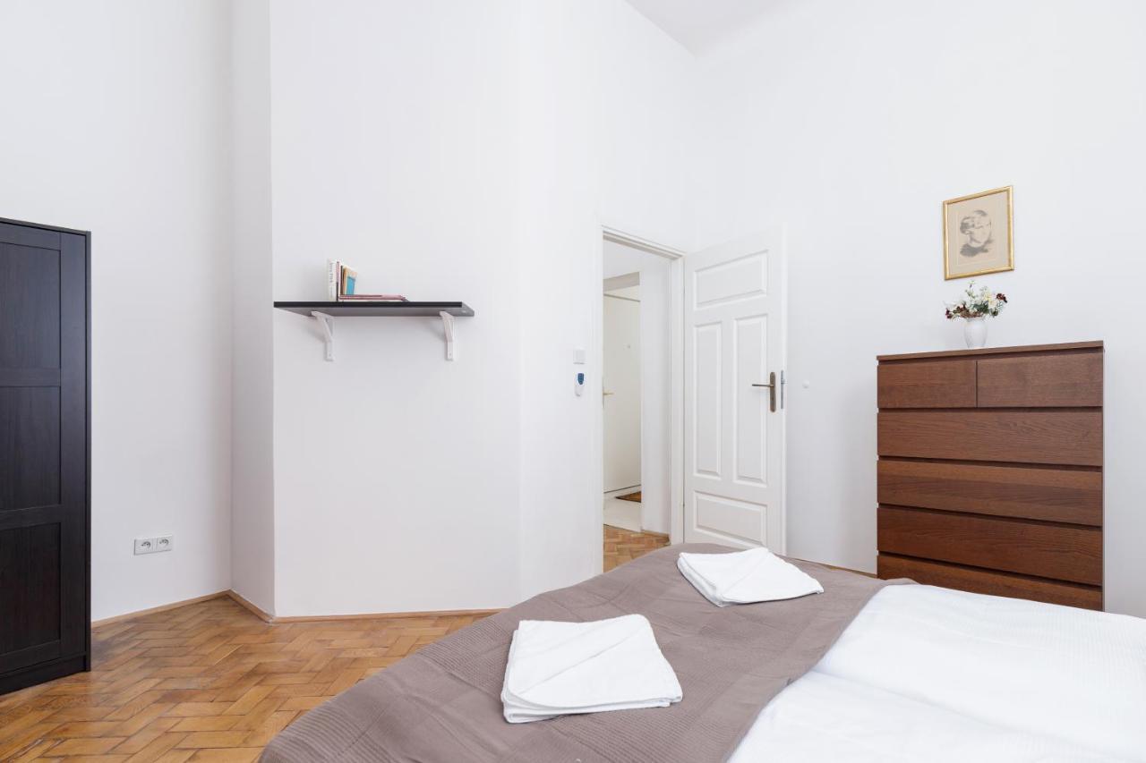 Apartment Pijarska Krakow By Noclegi Renters Esterno foto